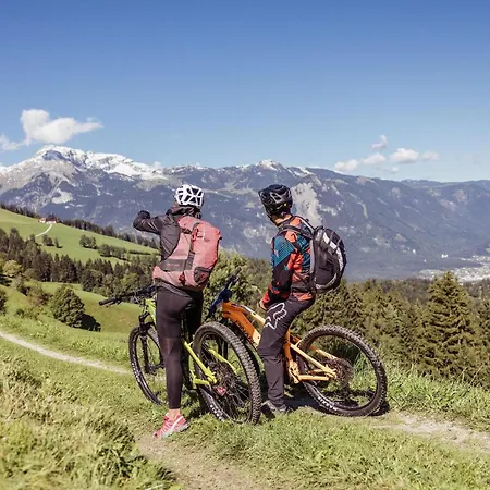 Haus Talblick فندق مبيت وإفطار