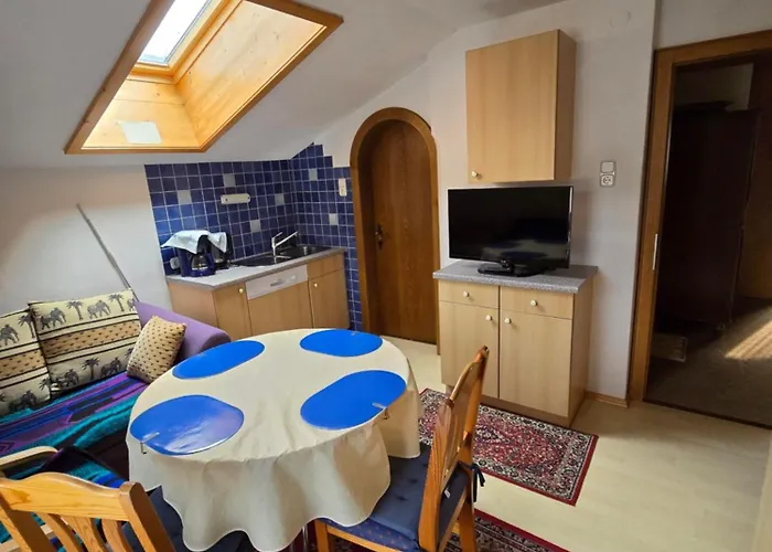 Haus Talblick 住宿加早餐酒店 3*